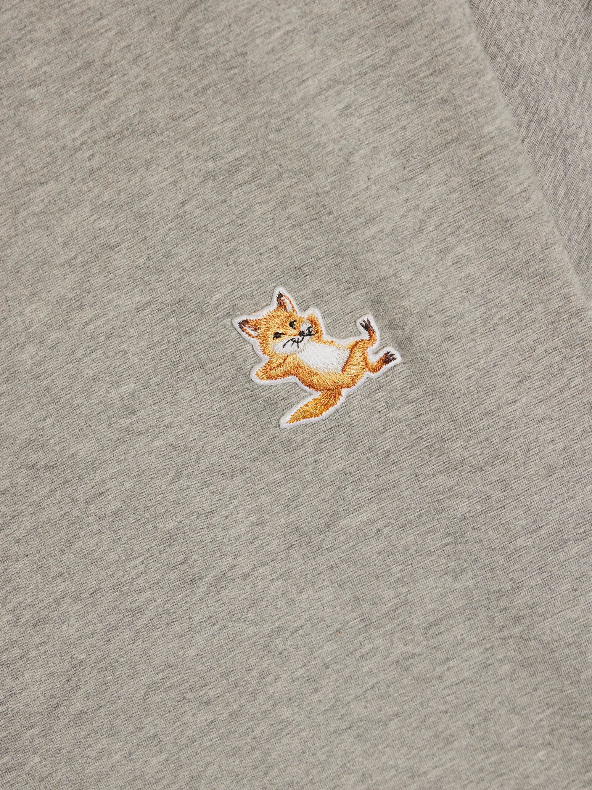 Chillax Fox Patch Classic Tee-Shirt, Grey Melange