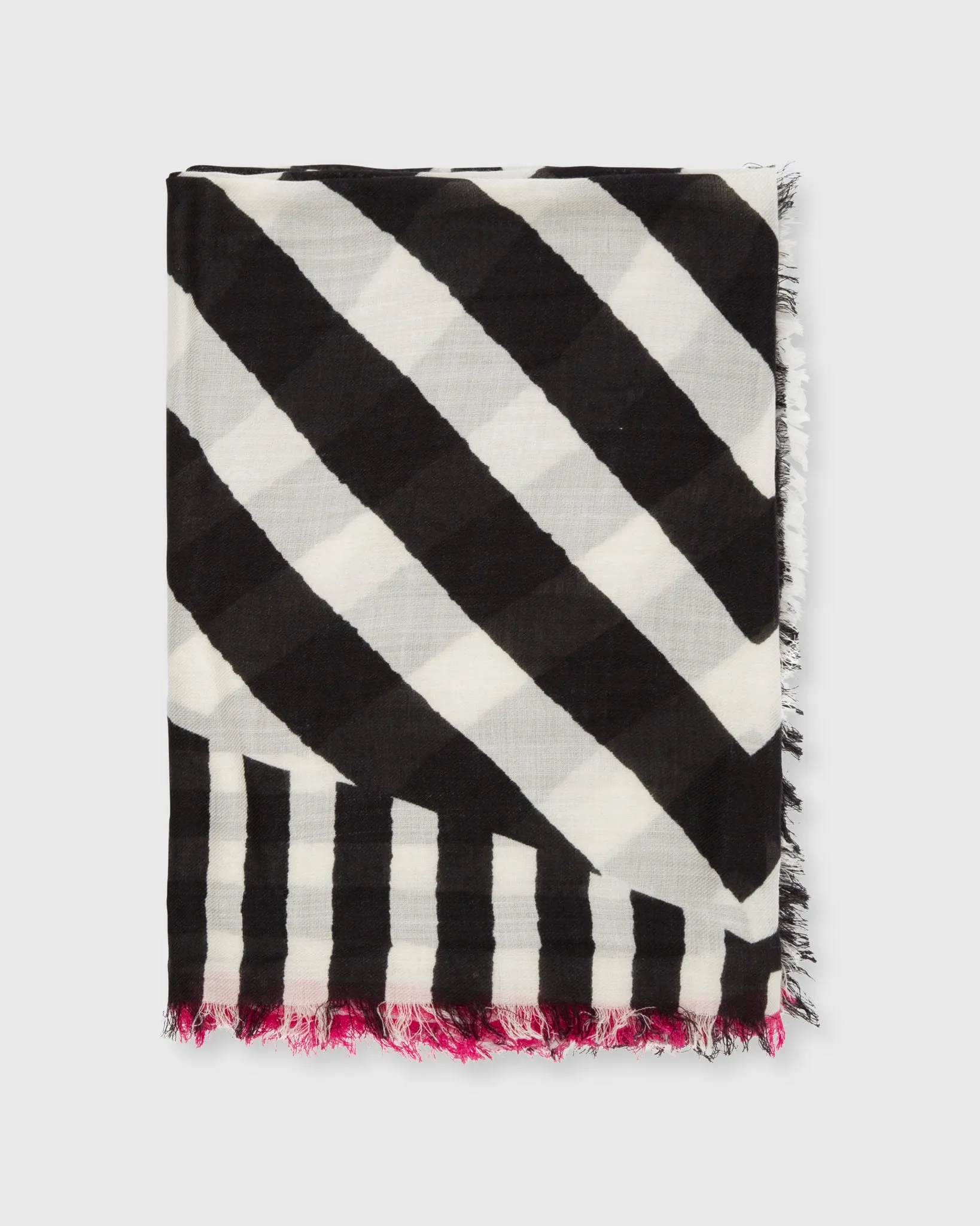 Geometric Print Scarf in Black/White