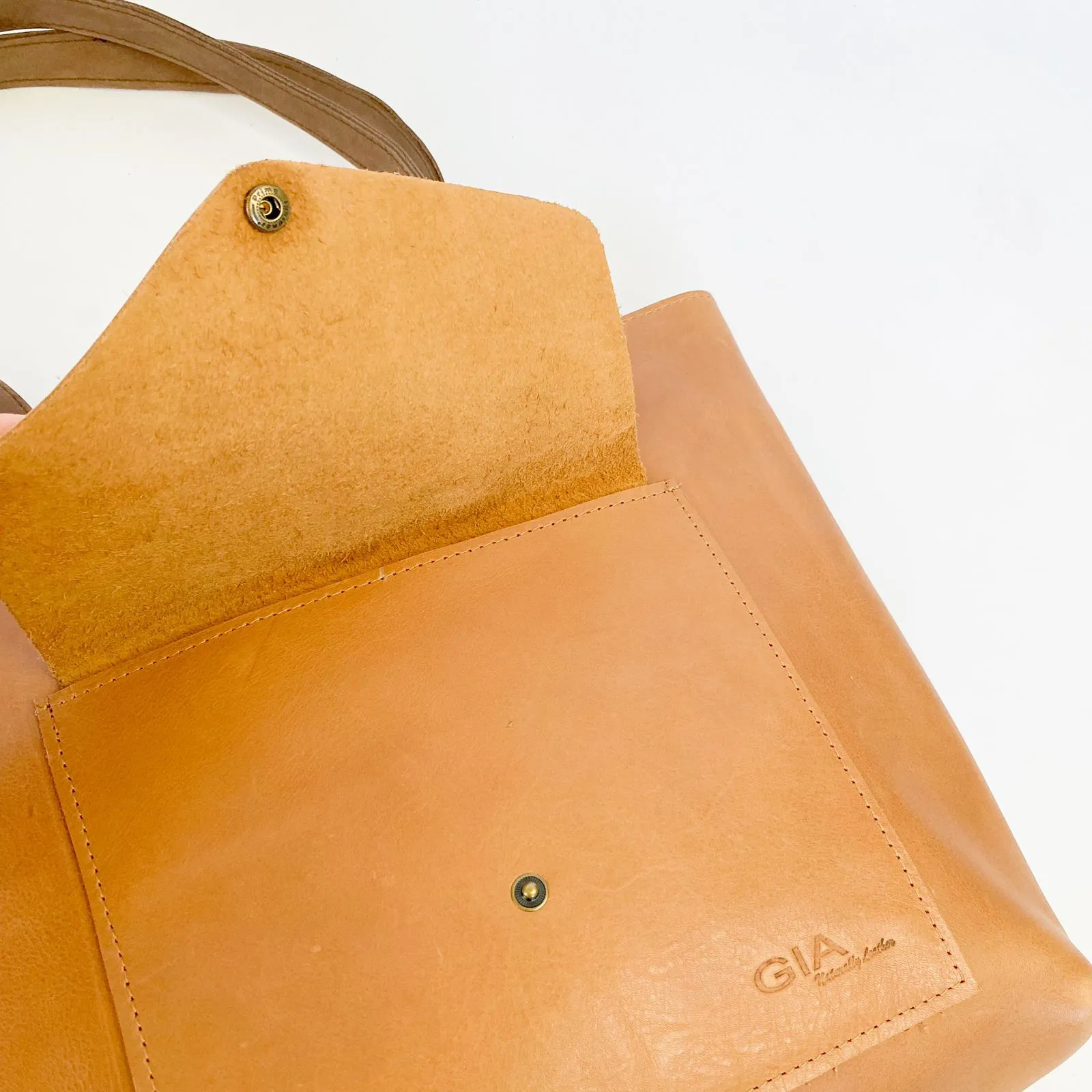 Gia leather tan tote with front pocket