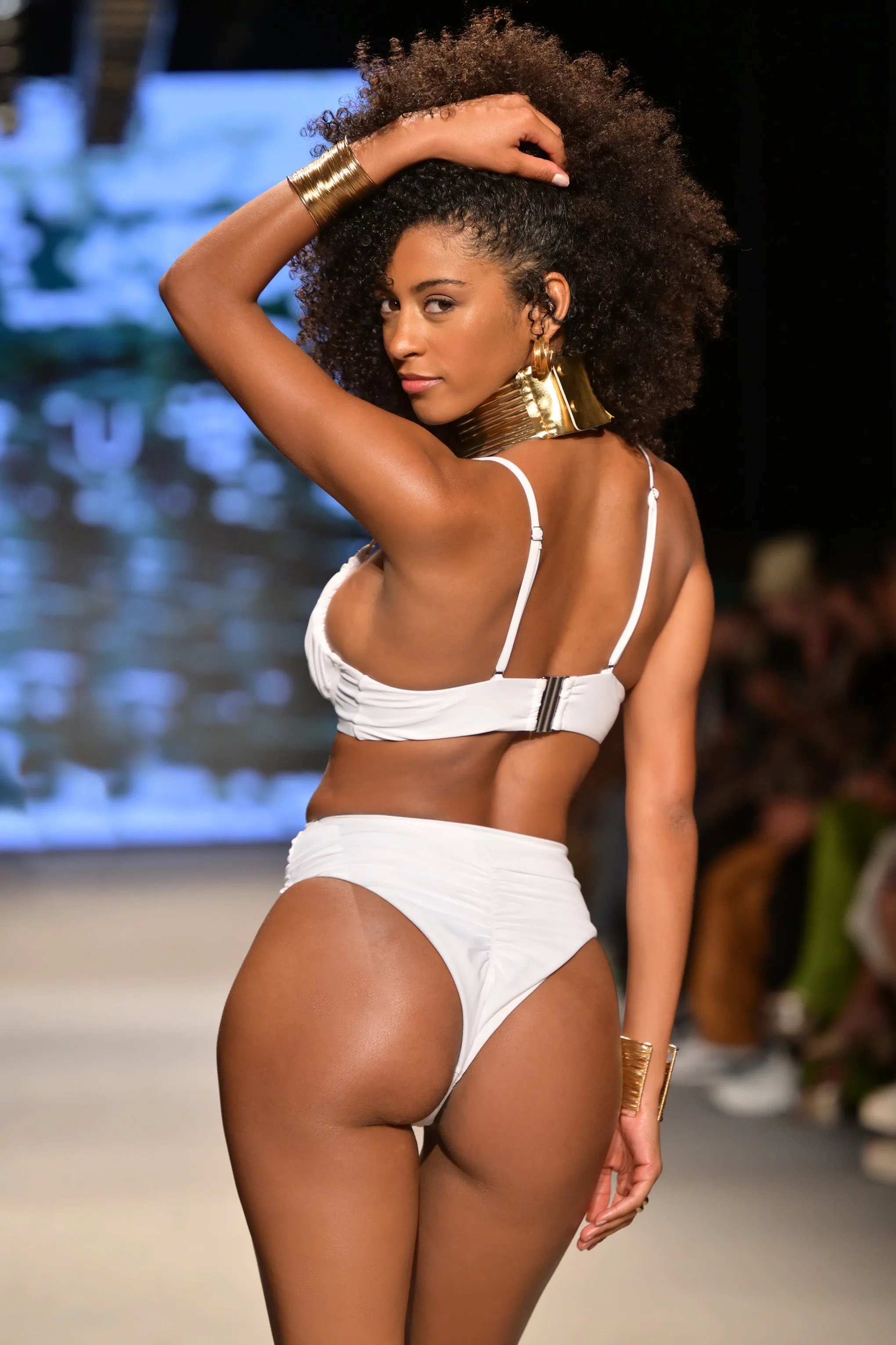 High Tide | White High Waisted Twist Front Bikini Bottoms