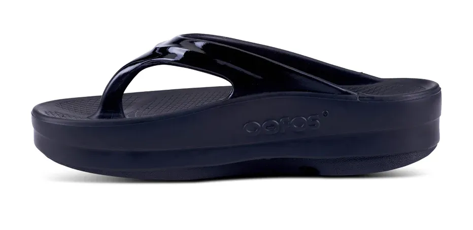 Oofos OOmega Sandal