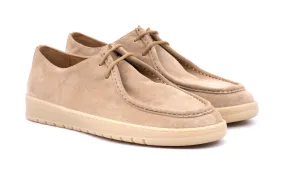 Suede engineer with rubber sole